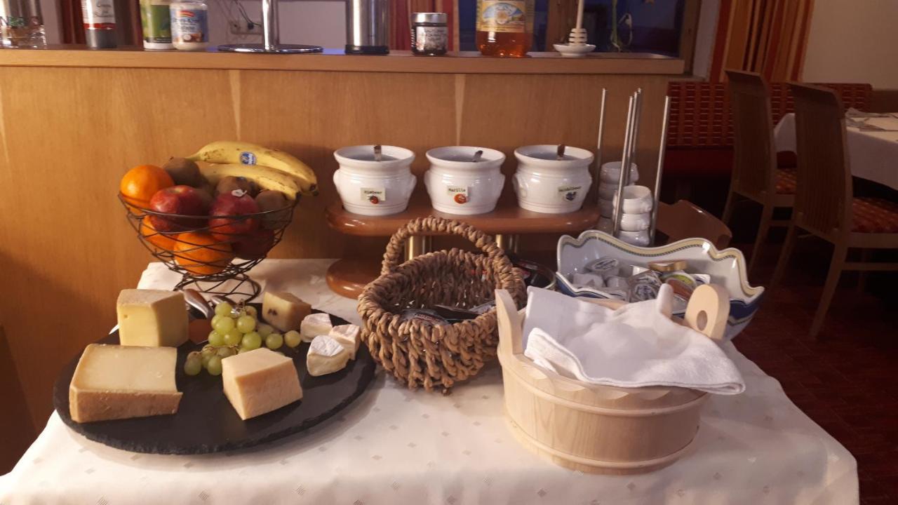 Hotel Garni Viktoria Sankt Anton am Arlberg Buitenkant foto